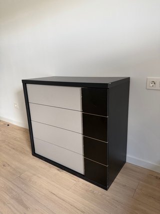 Cómoda 4 cajones madera