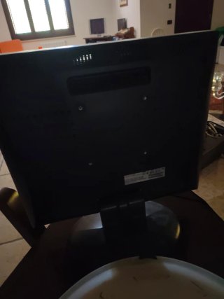 Monitor LCD Hanns.G HC174D 17 VGA Argento