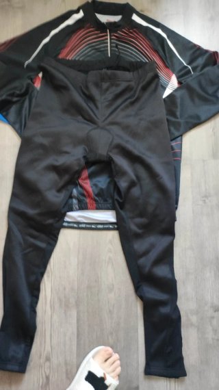 Lote Ropa Ciclismo Invierno: 2 Maillots Manga Larg