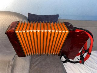 Fisarmonica Hohner Arietta II M 72 Bassi