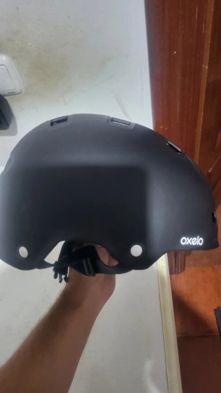 Casco patinete eléctrico negro
