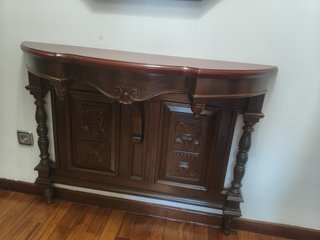 Camas gemelas con cabeceros de madera