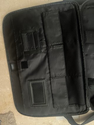 Maletín portátil negro