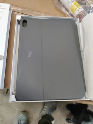 Logitech Combo Touch para iPad Air de 11 Pulgadas