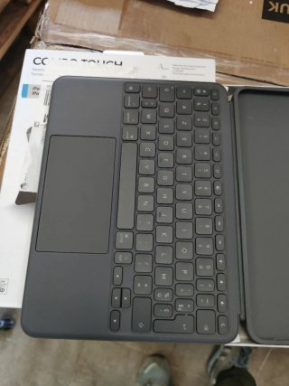 Logitech Combo Touch para iPad Air de 11 Pulgadas
