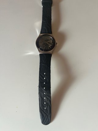Swatch Irony Medium Black Flower