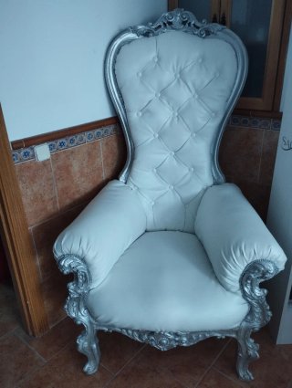 Sillón estilo barroco blanco y plata
