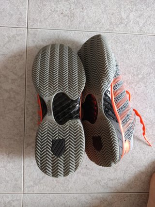 K-Swiss Zapatillas Grises y Naranjas