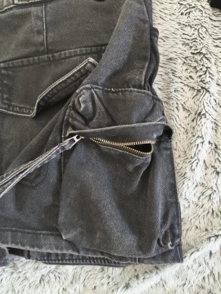 Falda vaquera negra cargo Bershka talla 40