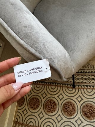 Sillón Banak Gris Terciopelo Nuevo