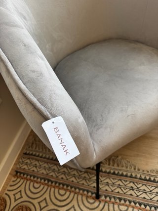 Sillón Banak Gris Terciopelo Nuevo