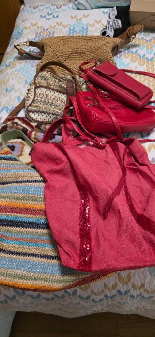Bolsos de diferentes clases lote