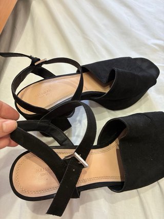 Sandalias de tacón negras