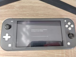 Nintendo Switch Lite + 5 Juegos