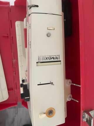 Máquina de coser Bernina 830
