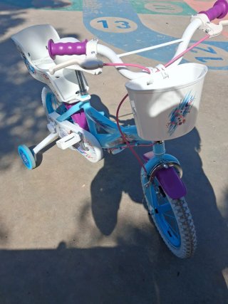 Bicicleta niña Frozen con ruedines