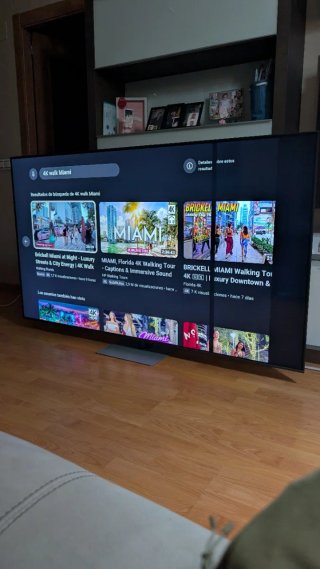 Smart TV Samsung QLED 75 para reparar