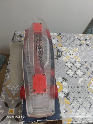 Monopatín Firefly Transparente