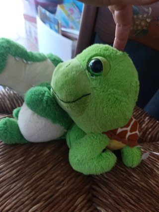 2 Peluches Verdes Cocodrilo y Tortuga