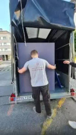 Empresa de transporte y limpieza 698652407