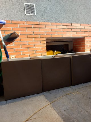 Jardineras PVC 50L y Macetas Terracota