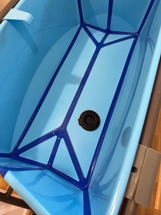 Bañera Stokke plegable con patas