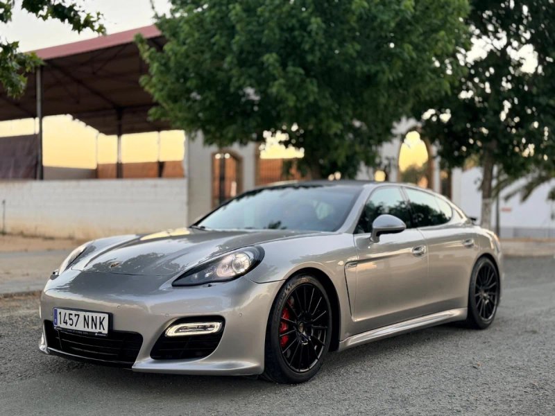 Porsche Panamera GTS 2013 - foto 1