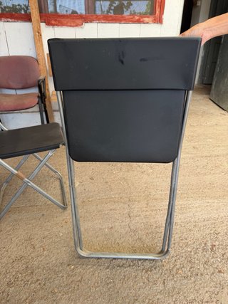 Sillas plegables metálicas y de plástico