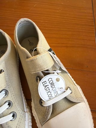 Bambas niño tipo Victoria beige talla 32