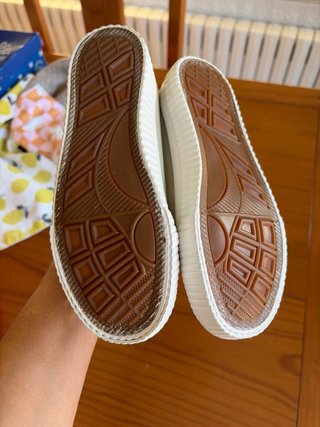 Bambas niño tipo Victoria beige talla 32