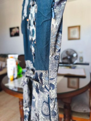 Vestido de calidad gris y multicolor