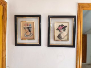 Cuadros de mujer con sombrero