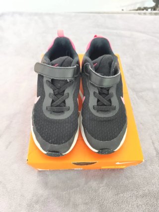 Zapatillas Nike Niña Negras y Rosas