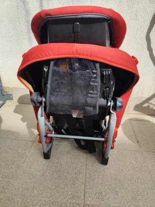Silla de coche BEAT PLAY roja