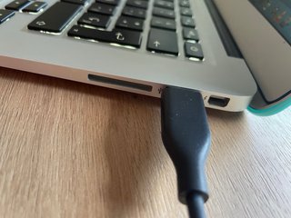 MacBook Air Apple