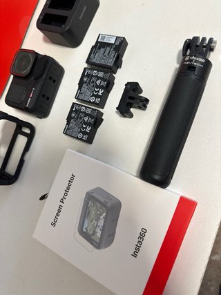 Insta360 Ace Pro 2 Creator Kit