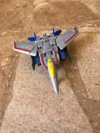 Figura Transformers Earthspark Starscream