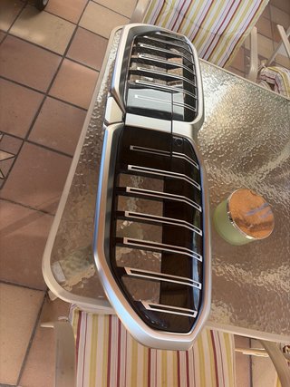 Rejilla riñones BMW G60/G61