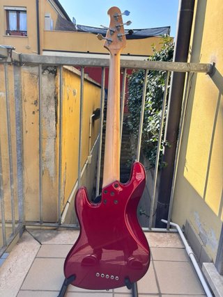 Bajo Lakland J Sonic Rojo