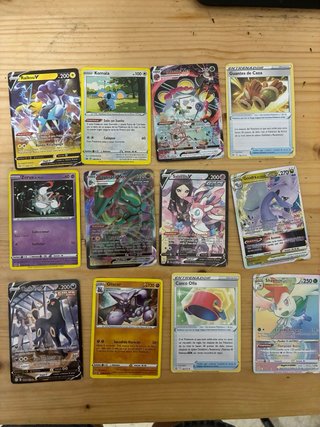 Cartas Pokémon Variadas + Caja