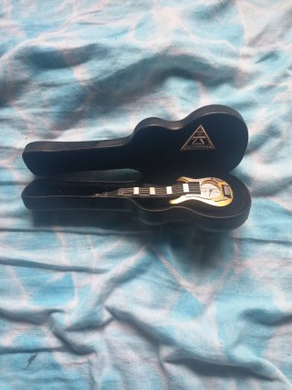 Reloj de pulsera guitarra