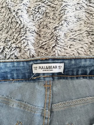 Vaqueros cortos Pull and Bear, talla 42