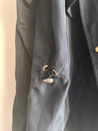 Chubasquero Zara Talla S azul marino.