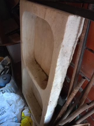 Antiguo fregadero pileta de mármol de dos pozas. S
