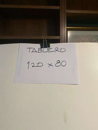 Mesa de dibujo y silla de regalo