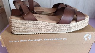 Sandalias cuña Danka T-40