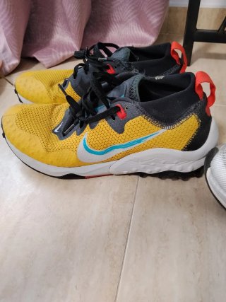 Lote Zapatillas y sandalias