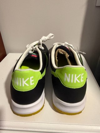 Zapatillas Nike Negras y Verdes Neón