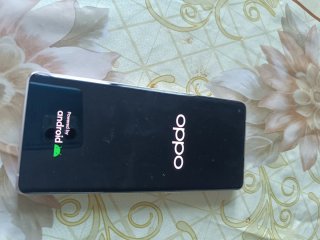 Móvil Oppo Rosa/Morado