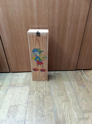 Marioneta de Pinocho de madera